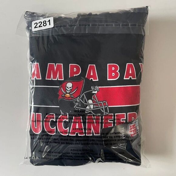 NFL Team Apparel Tampa Bay Buccaneers Black Red Drawstring Hoodie Men’s Sz M NWT - Picture 11 of 12
